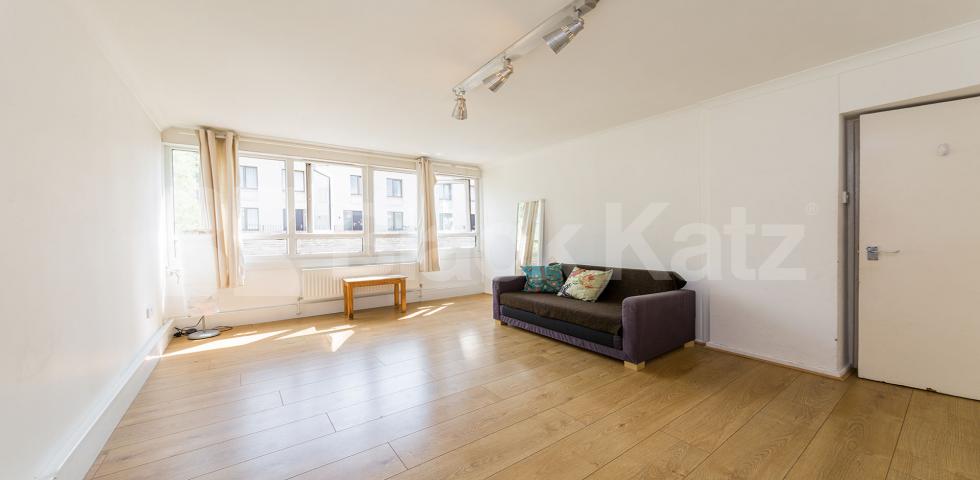 Modern recently refurbished 3 bed in Ladbroke Grove Shalfleet Drive, LADBROKE GROVE